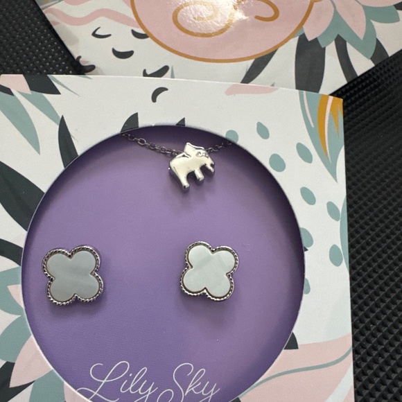 Lily Sky designs necklace + earring set elephant charm - Picture 2 of 6